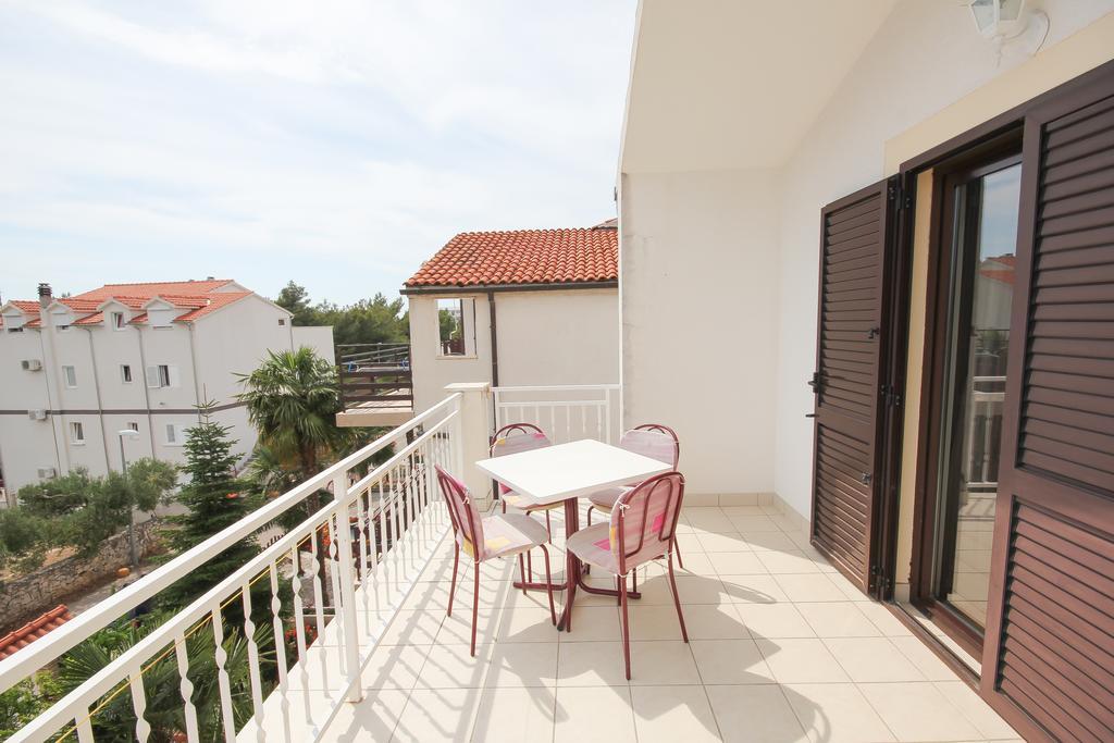 Apartments Skelin Vodice Quarto foto