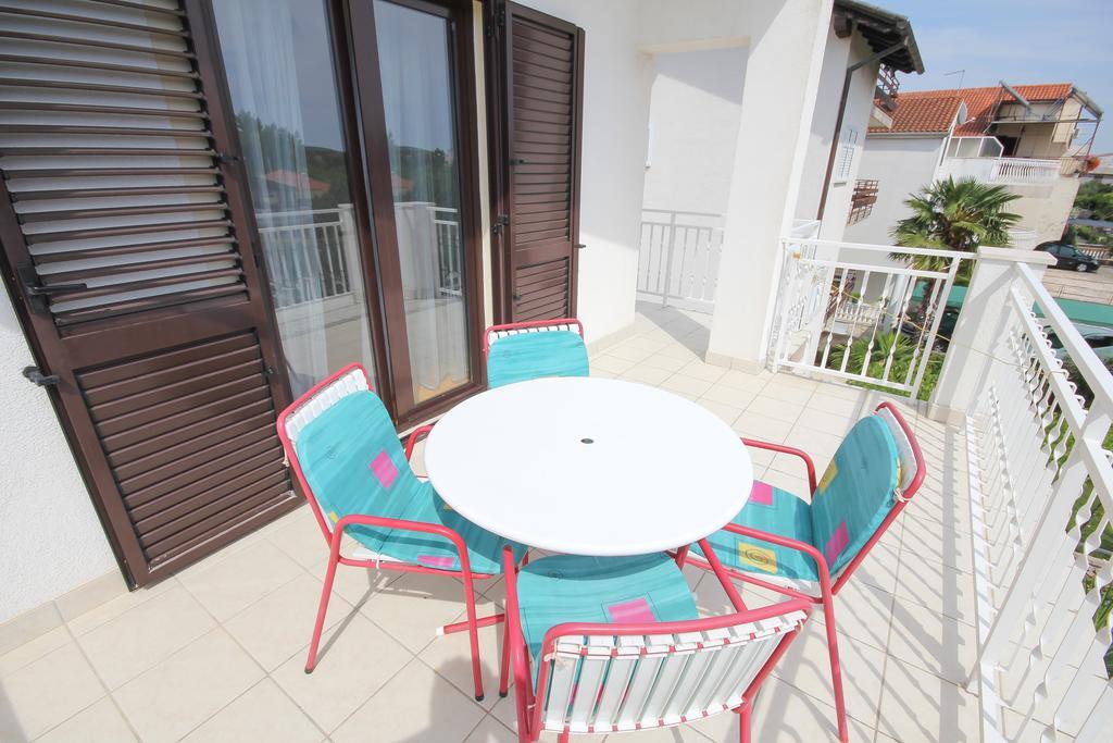 Apartments Skelin Vodice Quarto foto